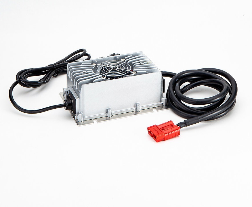 Sertec YZ800-24S  87,60V. / 8A.  LiFePO4  Şarj Cihazı