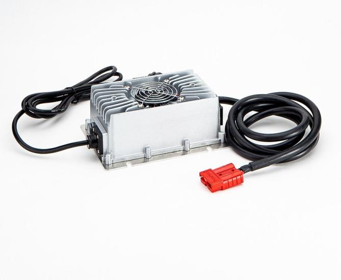 Sertec SMCZ1-6010A,17S  60,05V. / 10A.  LiFePO4  Şarj Cihazı